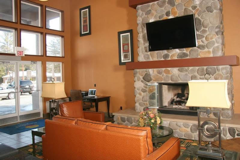 Comfort Inn Traverse City Esterno foto